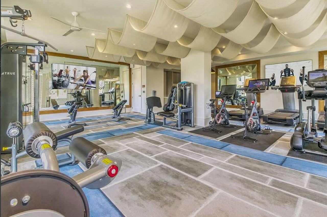 6915 Endhaven Ln #1344181P - Photo 7 of 23