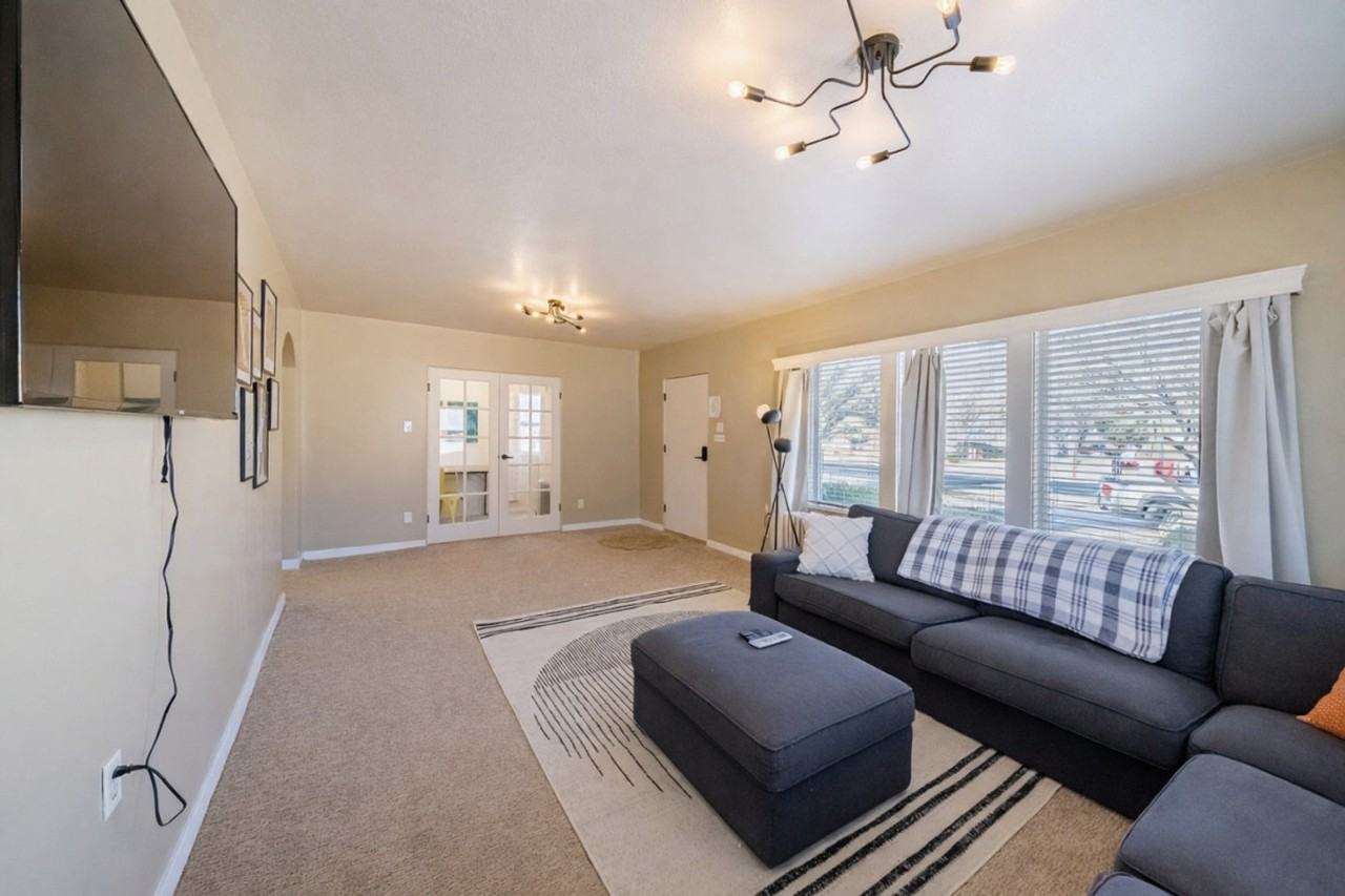 170 E 100 N #1249855P - Photo 2 of 50