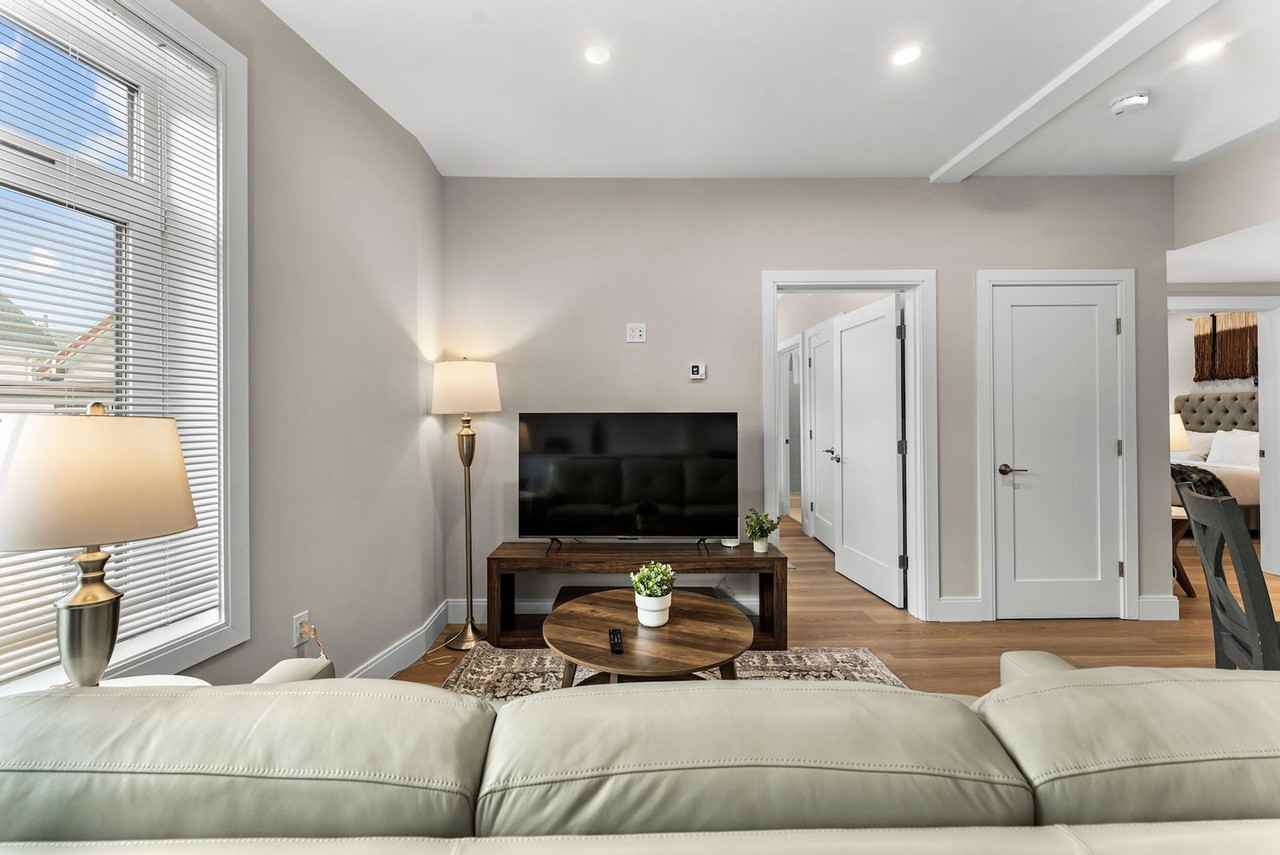 394 Mcgrath Hwy #1364689P - Photo 6 of 37