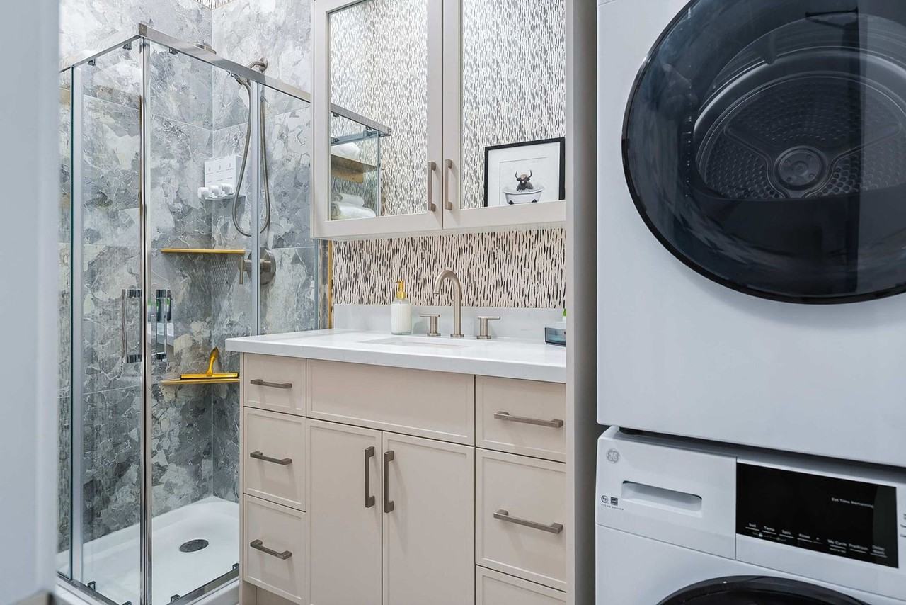 168 Mccaul St #1389234P - Photo 5 of 17