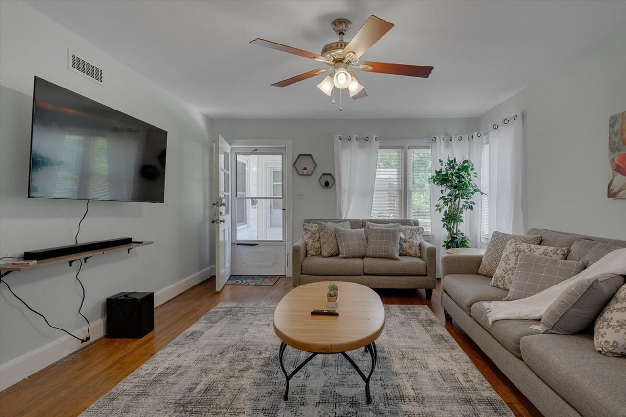 1001 Watts St #1391824P - Photo 2 of 21