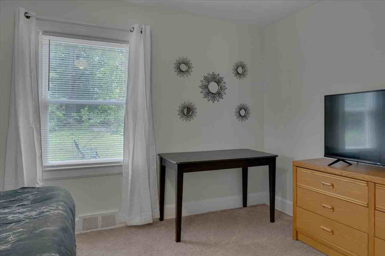 1001 Watts St #1391824P - Photo 6 of 21