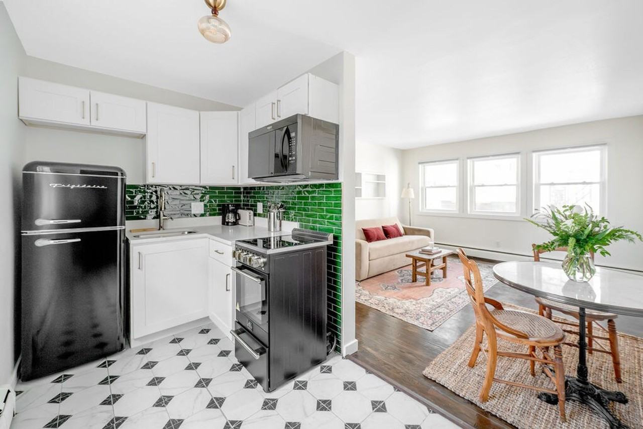 202 S Henry St #1468343P - Photo 5 of 19