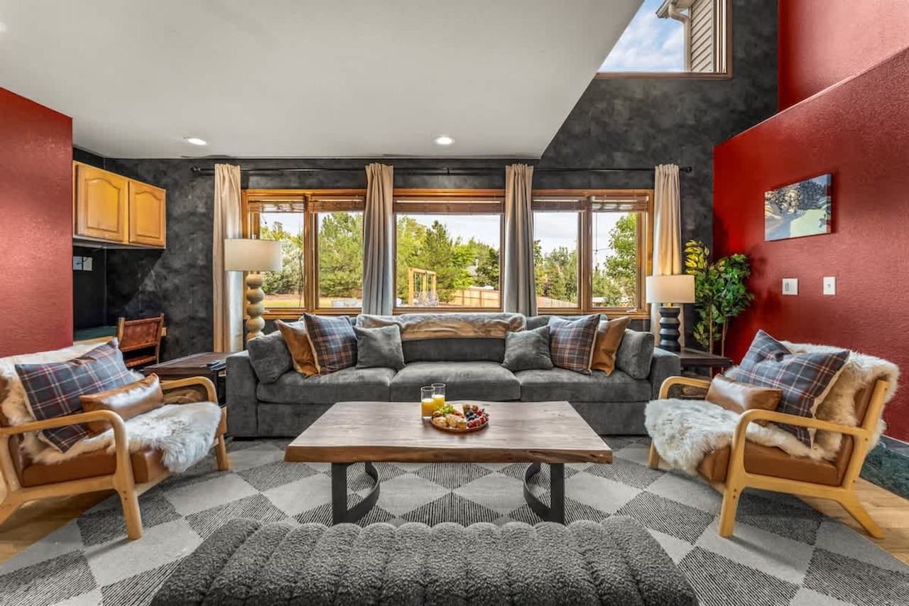 7208 Secrest Ct #1465704P - Photo 3 of 50