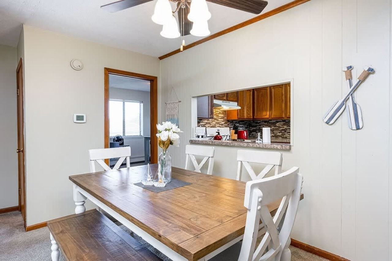 6542 Bella Vista Drive Northeast - Photo 6 of 20