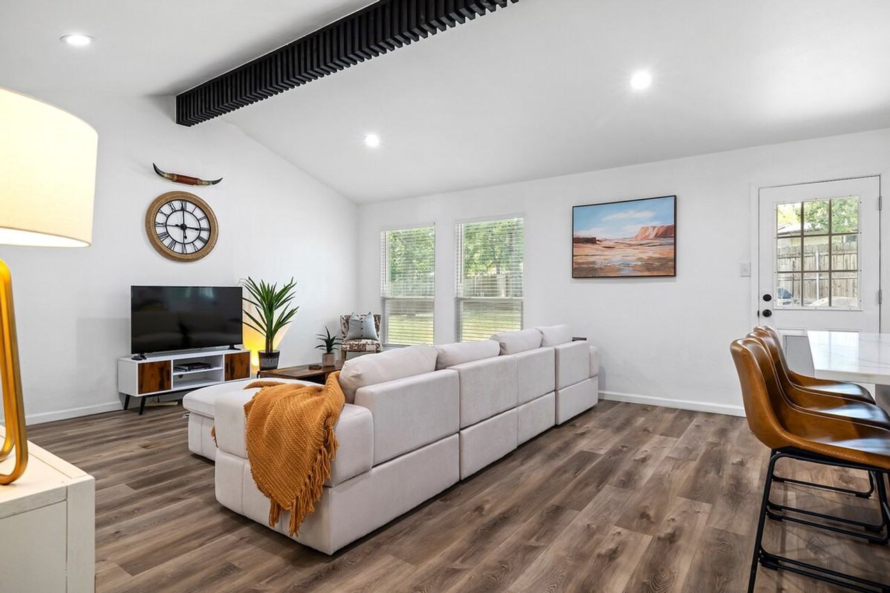 5002 Galen Ct #1492671P - Photo 4 of 45