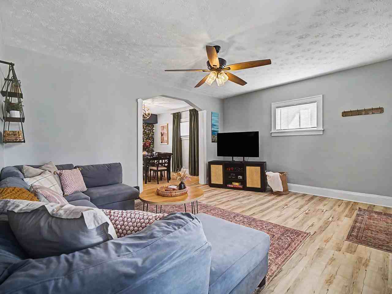 3457 W 128th St #1496115P - Photo 7 of 42