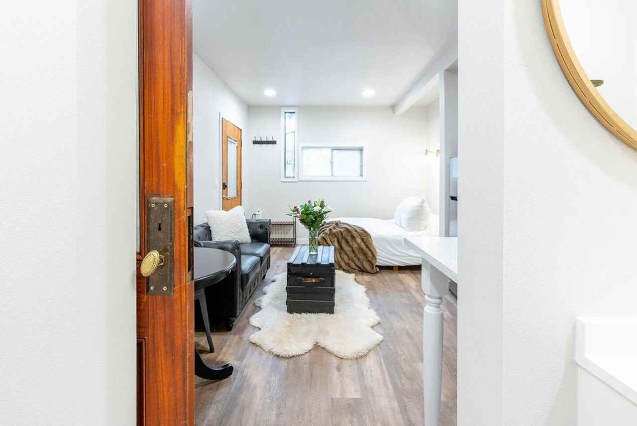 3109 6th Avenue - Photo 2 of 21