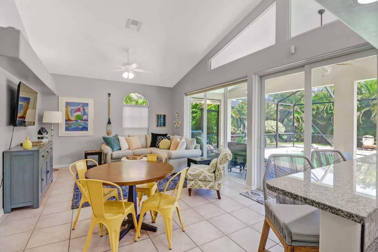 619 98th Ave N #1502604P - Photo 3 of 27