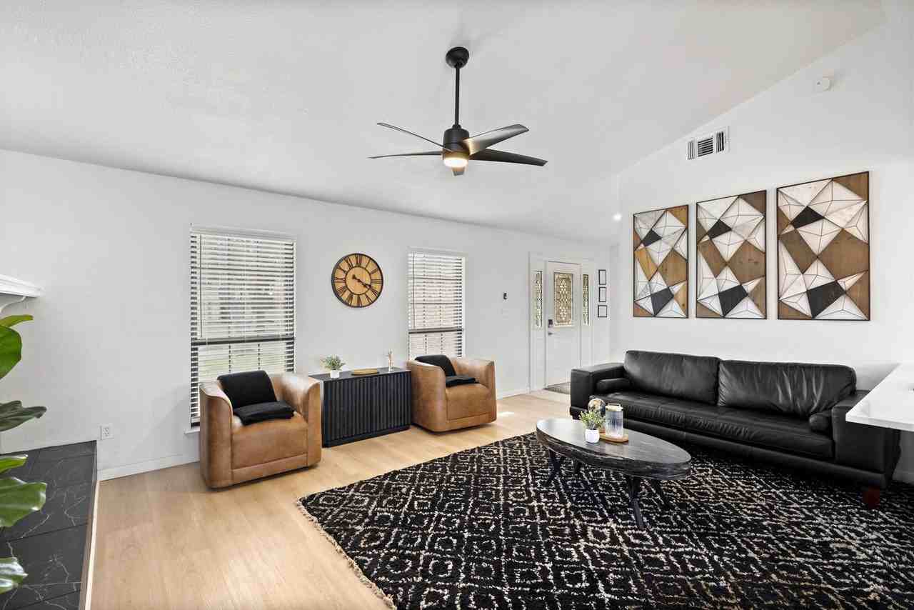 4629 Amherst Ln #1502184P - Photo 3 of 36