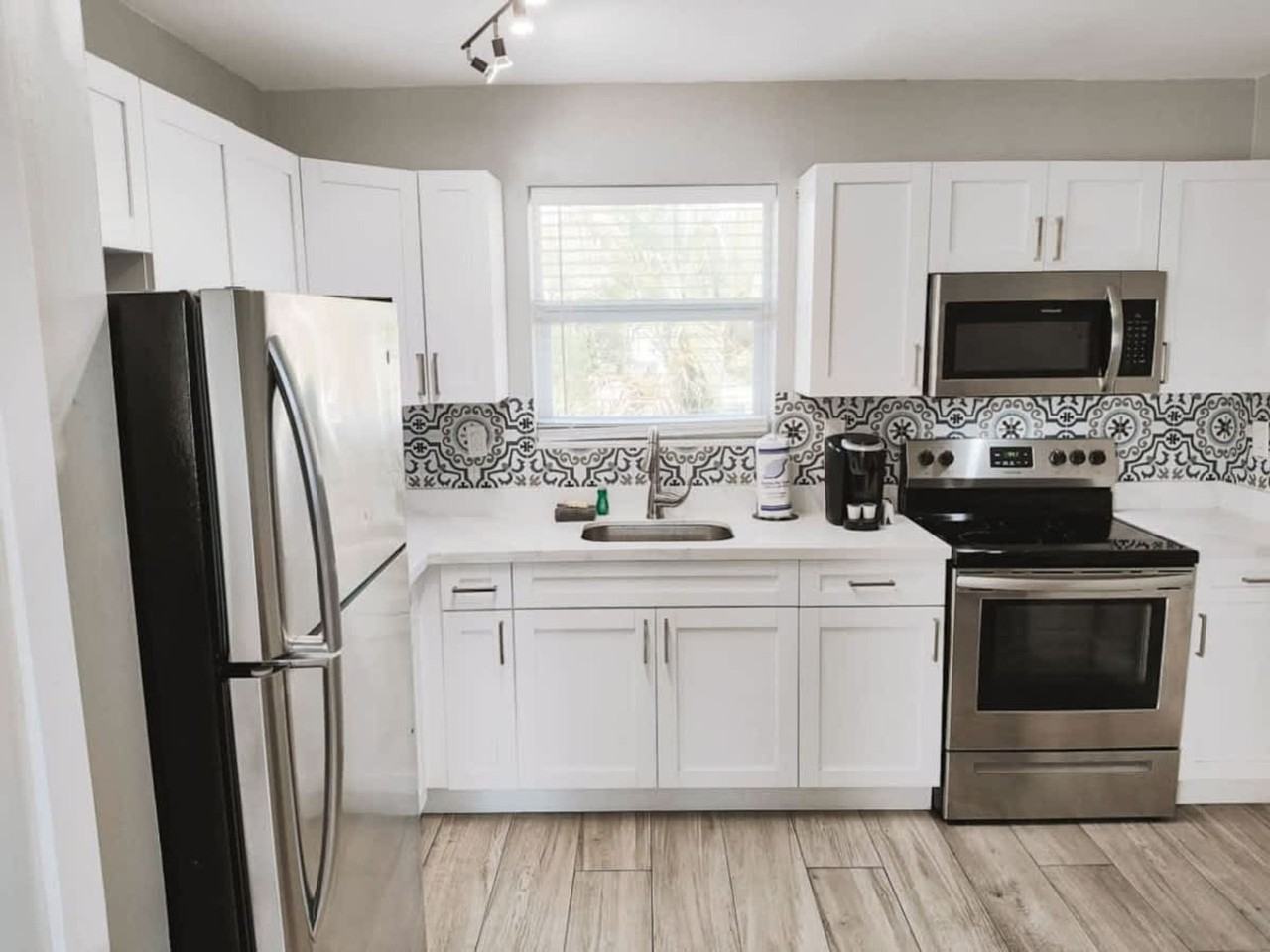 50 Se 12th St #1503928P - Photo 4 of 19