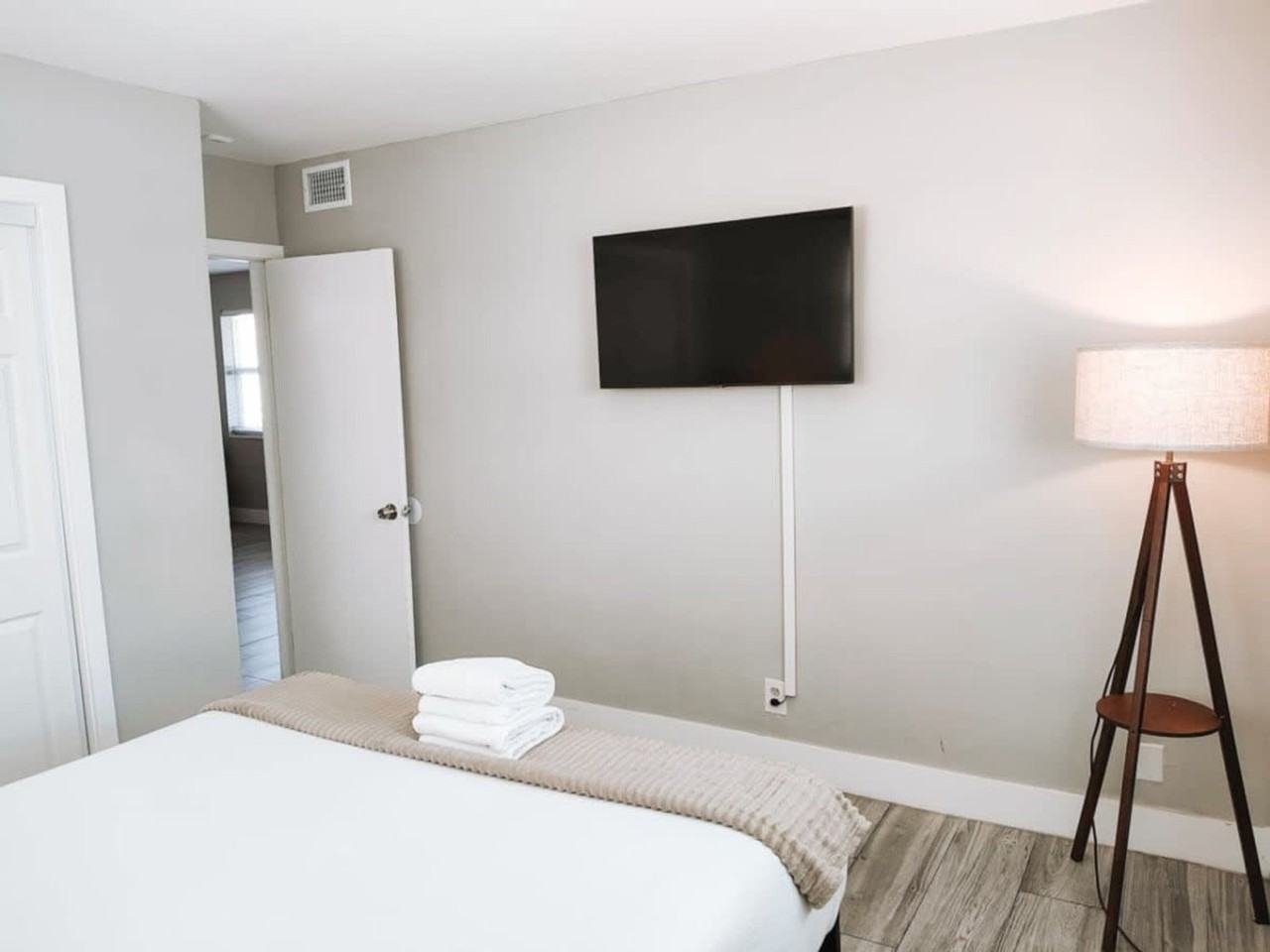 50 Se 12th St #1503928P - Photo 7 of 19