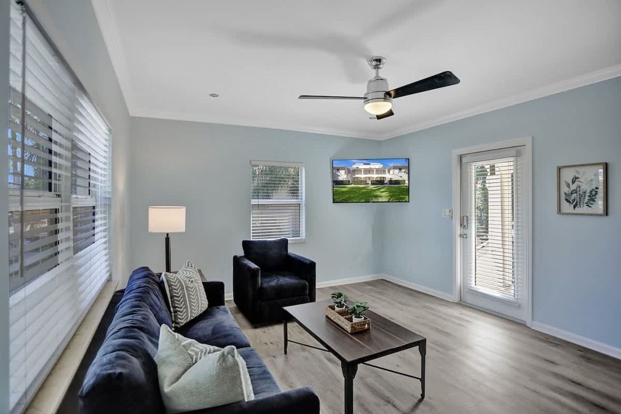 37 Hendricks Isle #1503942P - Photo 4 of 32