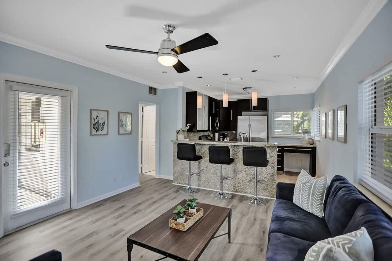 37 Hendricks Isle #1503942P - Photo 5 of 32