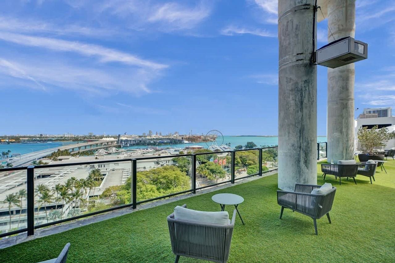 398 Ne 5th St #1504079P - Photo 7 of 50