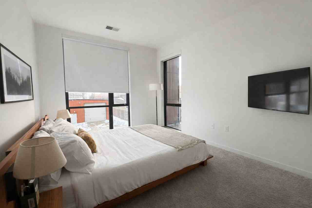 324 S 2nd St #1504186P - Photo 7 of 9