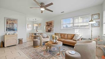 featured image of 209 Angelfish Ave