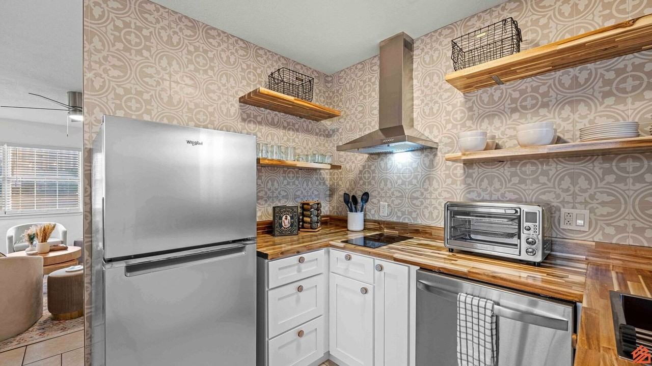 209 Angelfish Ave #1502031P - Photo 3 of 24