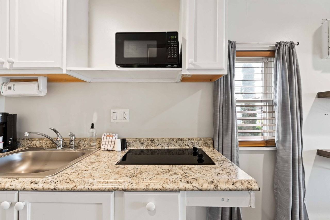 110 Eglin Pkwy Se #1502058P - Photo 3 of 11