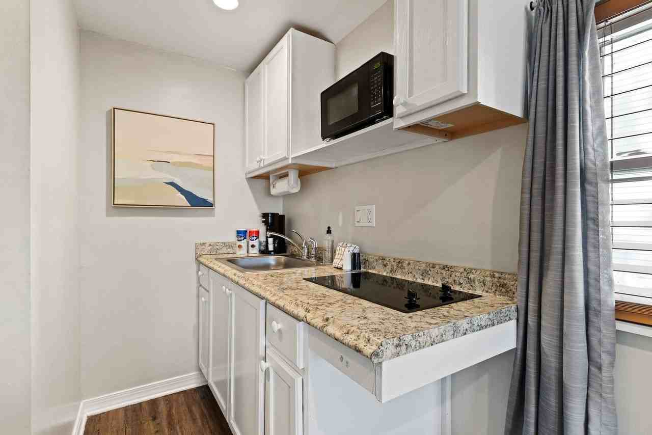 110 Eglin Pkwy Se #1502058P - Photo 7 of 11