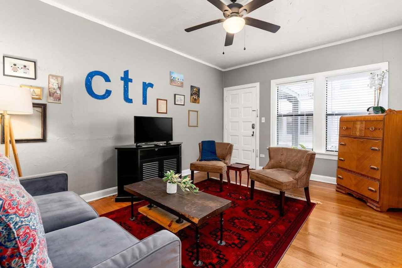 203 W Magnolia Ave #1496379P - Photo 3 of 14