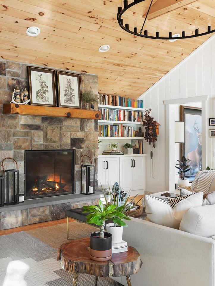 2046 Lakeside Dr W #1502225P - Photo 4 of 24