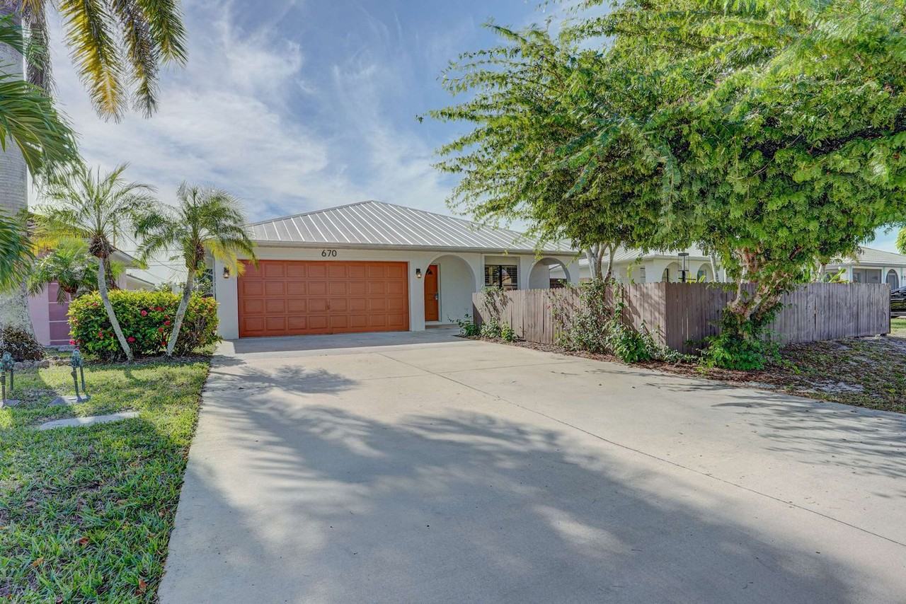 669 107th Ave N #1504183P - Photo 7 of 25