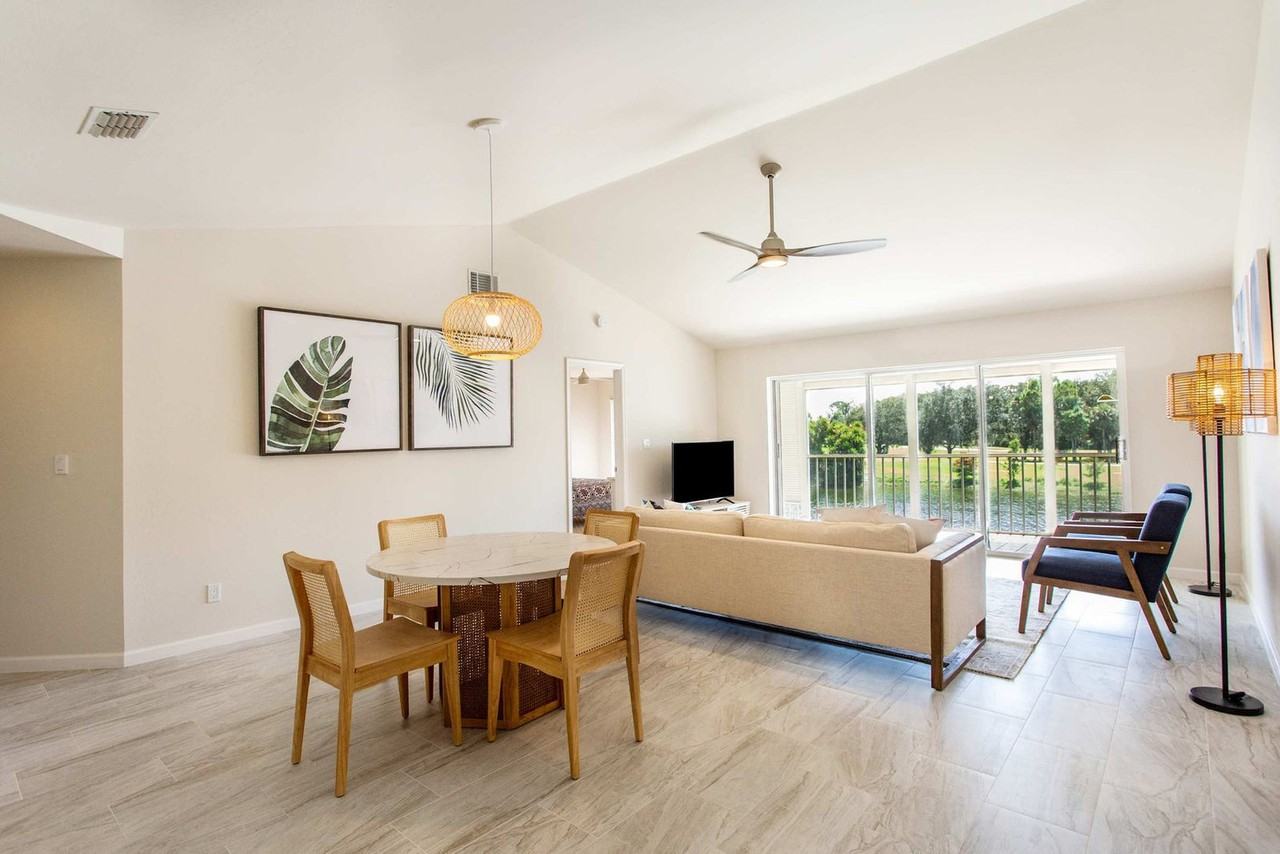 6240 Bellerive Ave #1504174P - Photo 2 of 28