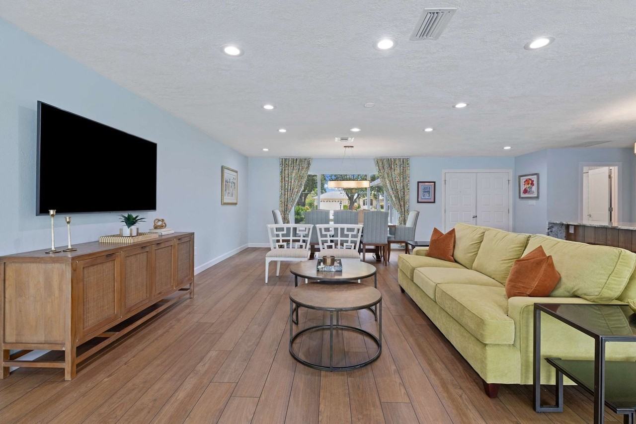 2218 Kings Lake Blvd #1504169P - Photo 3 of 36