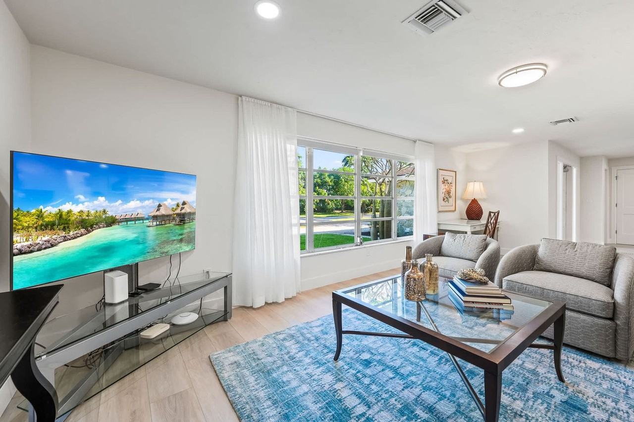 606 Wedge Dr #1504171P - Photo 5 of 44