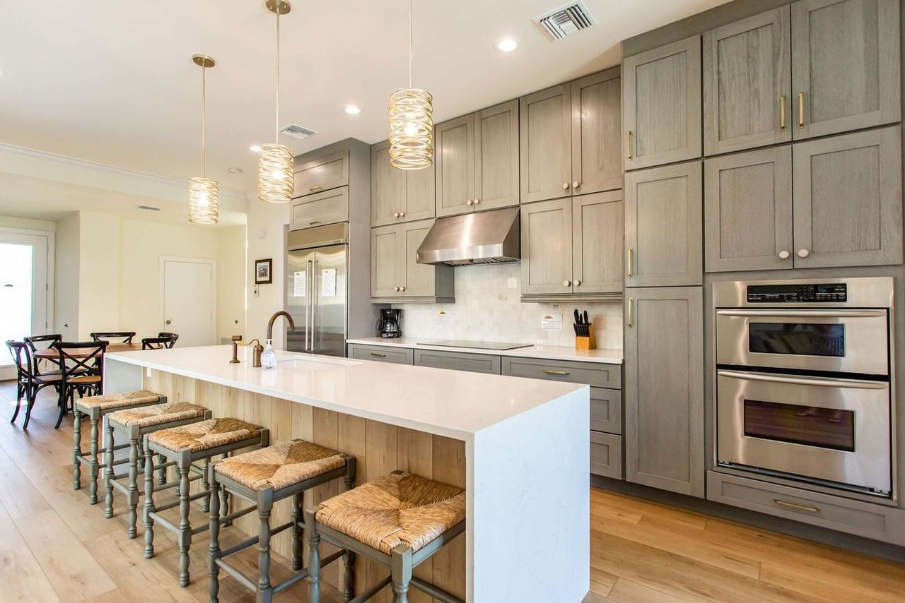 588 111th Ave N #1504179P - Photo 6 of 40