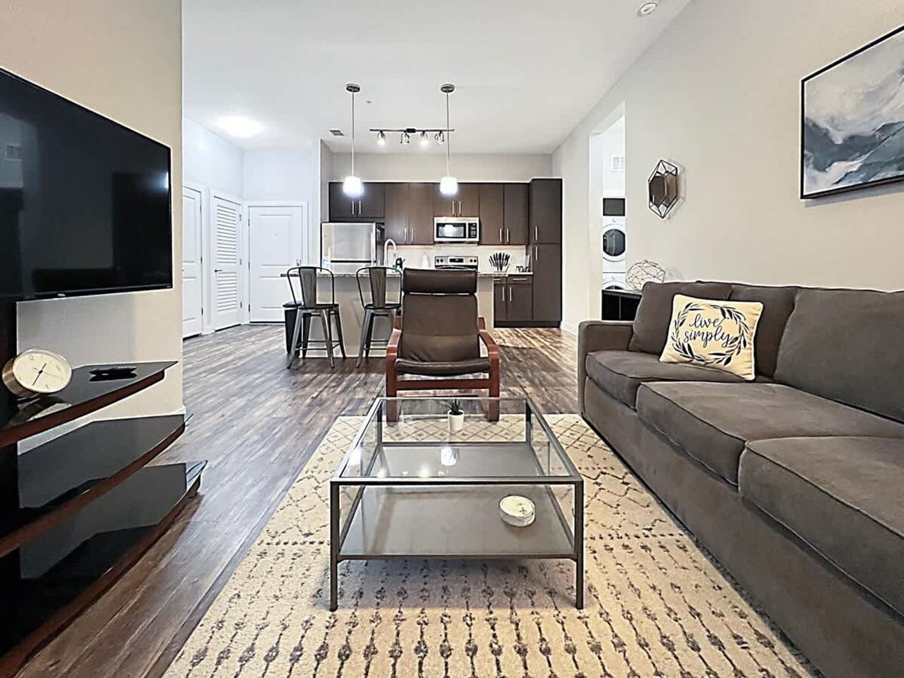 2615 N Grady Ave #1504556P - Photo 2 of 34