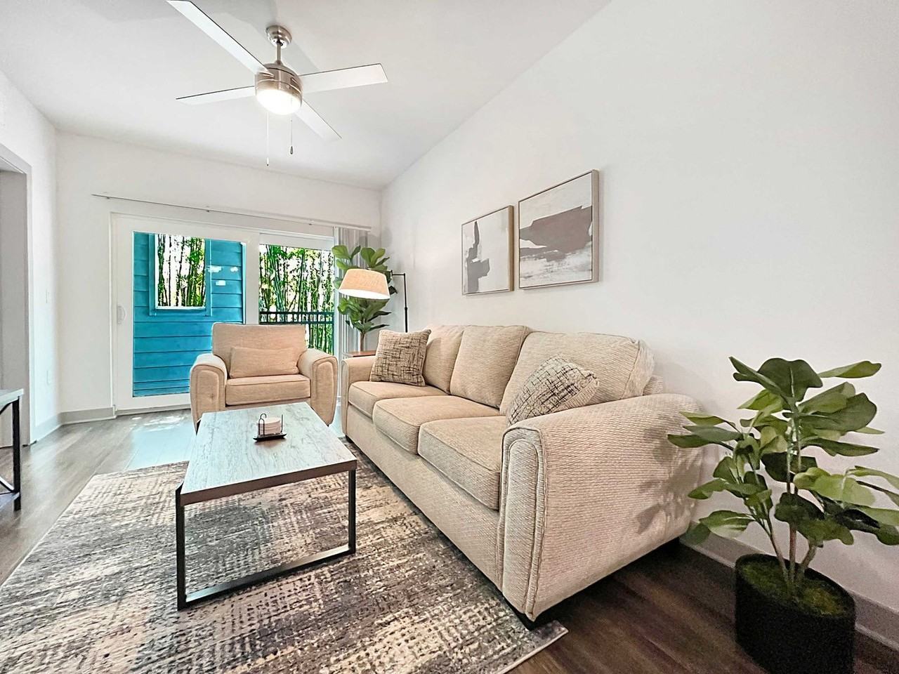 124 S Morgan St #1504565P - Photo 5 of 50