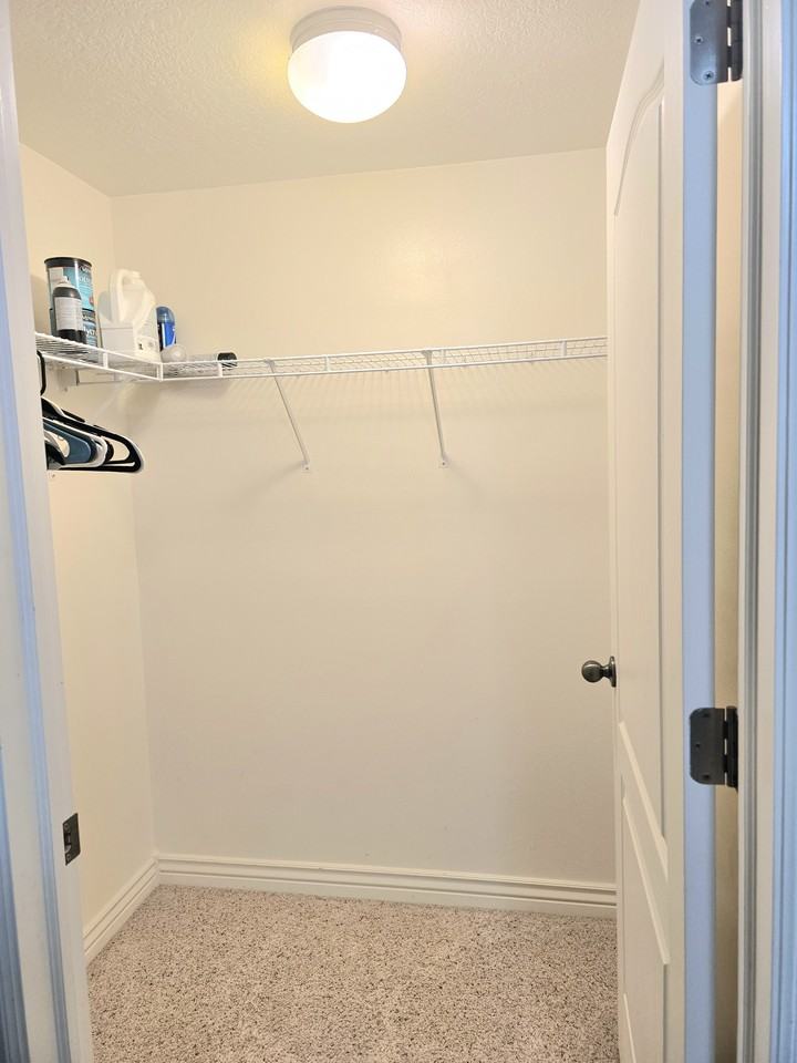 1217 Wn - Photo 5 of 7