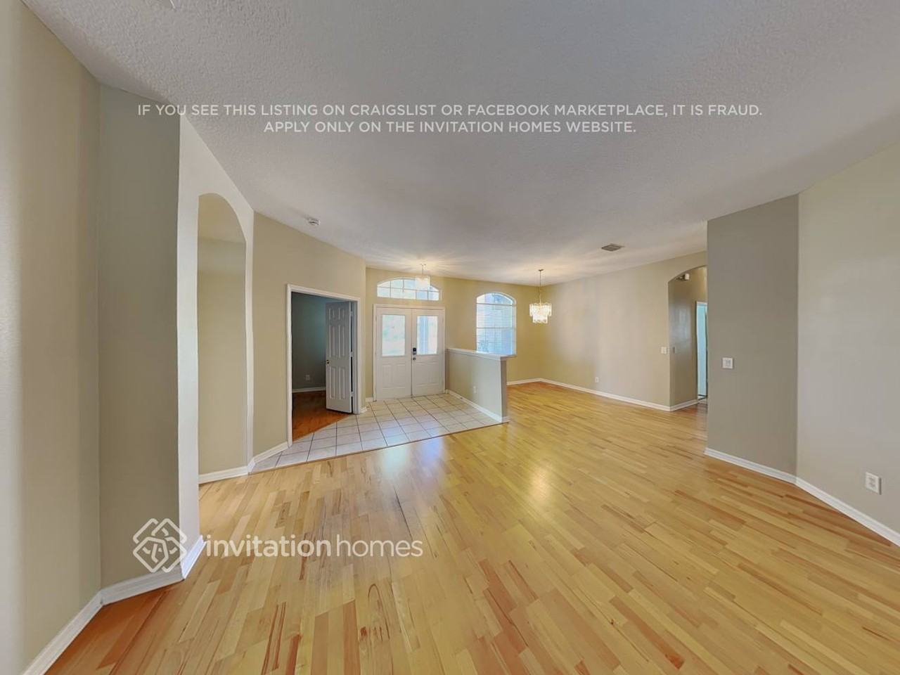 7214 Colonial Lake Dr - Photo 2 of 17
