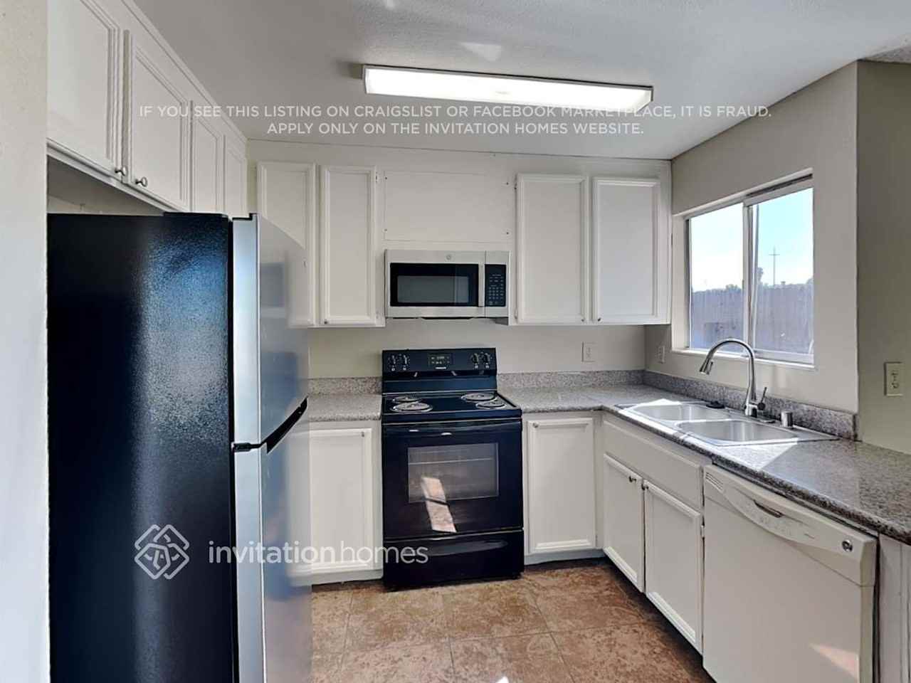 3442 Chandler Cir - Photo 3 of 17