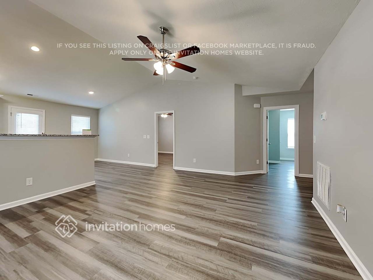 108 Sampson Ct - Photo 3 of 18