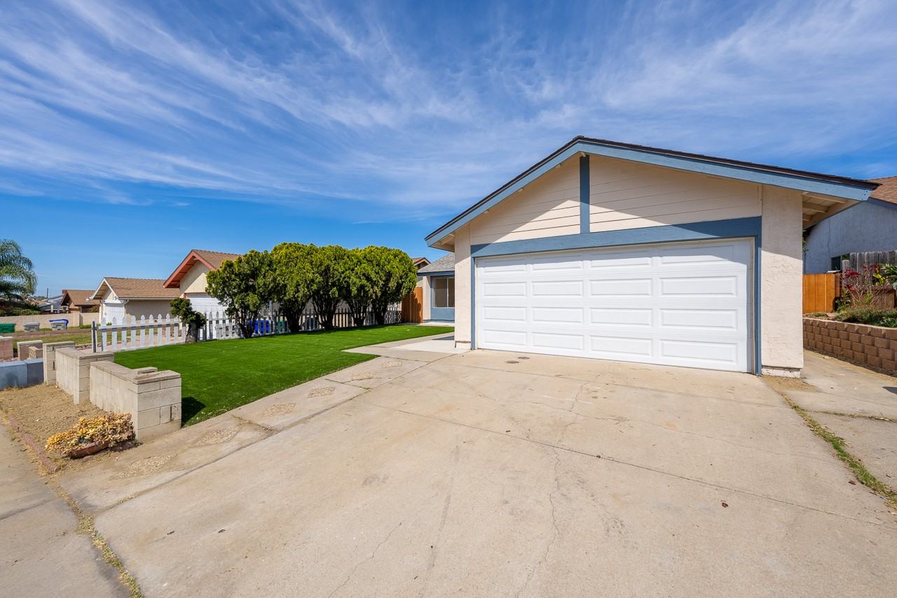 3482 Alonquin Way #1 - Photo 3 of 43