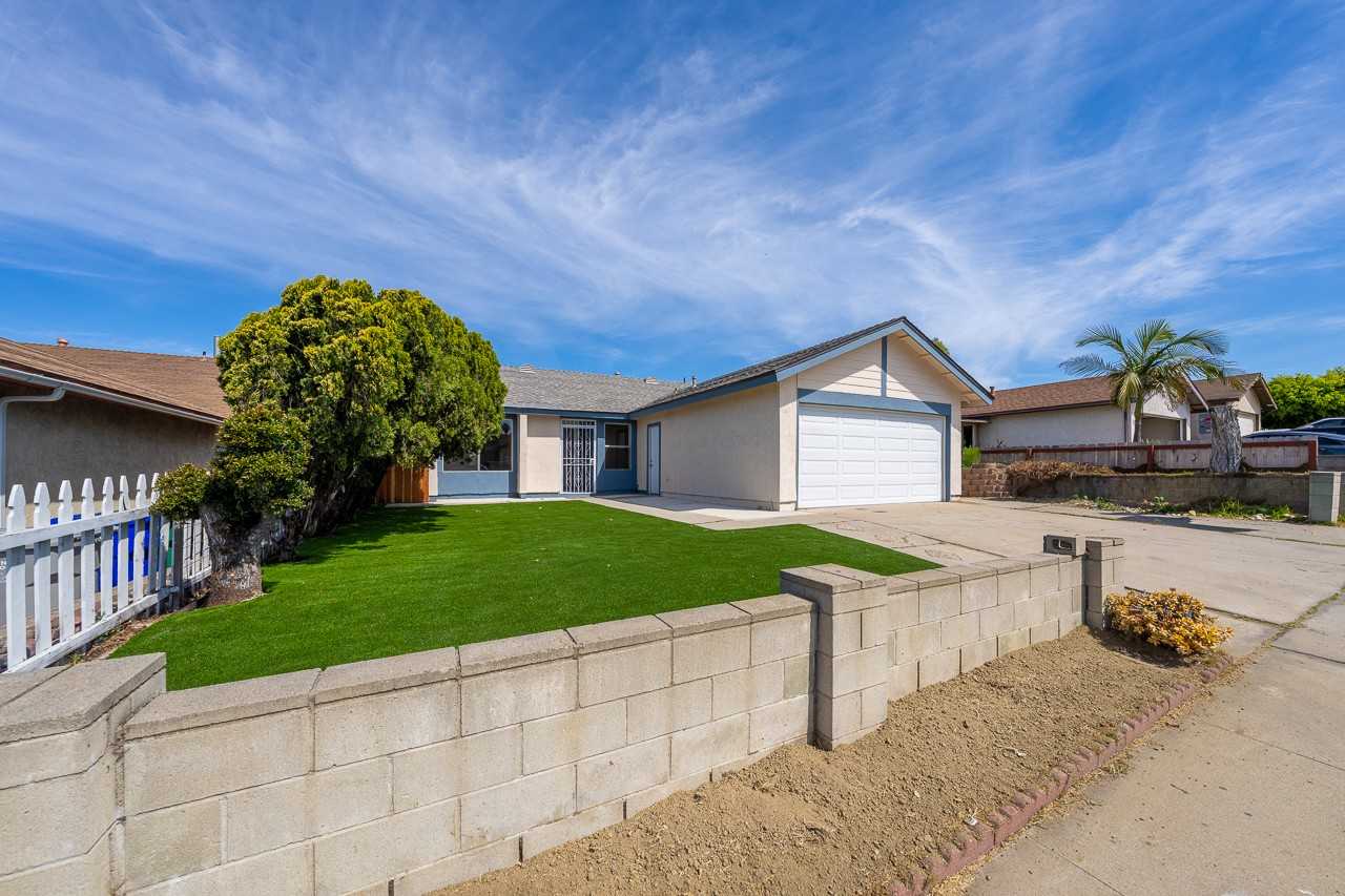 3482 Alonquin Way #1 - Photo 5 of 43