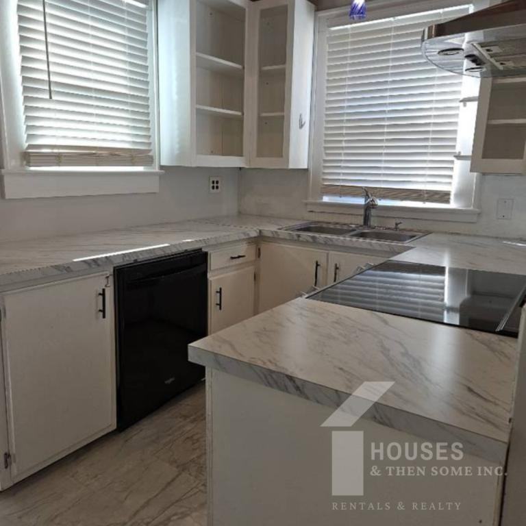 106 E Wilburn Ave - Photo 5 of 19