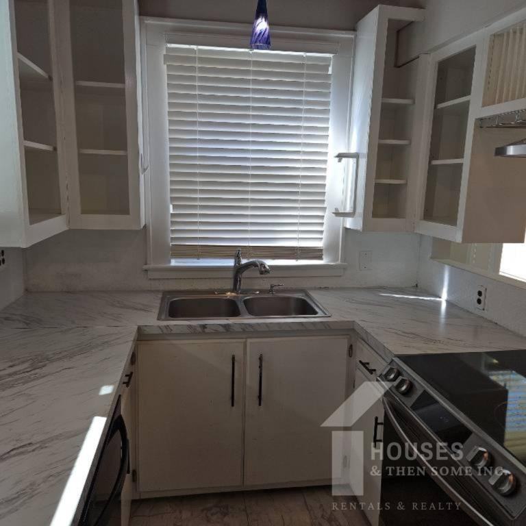 106 E Wilburn Ave - Photo 6 of 19