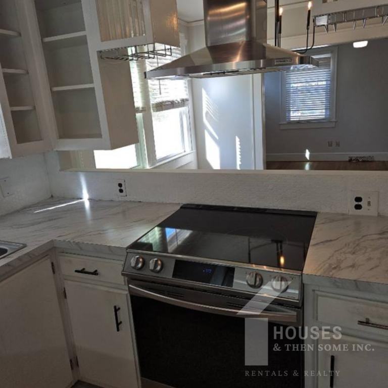 106 E Wilburn Ave - Photo 7 of 19