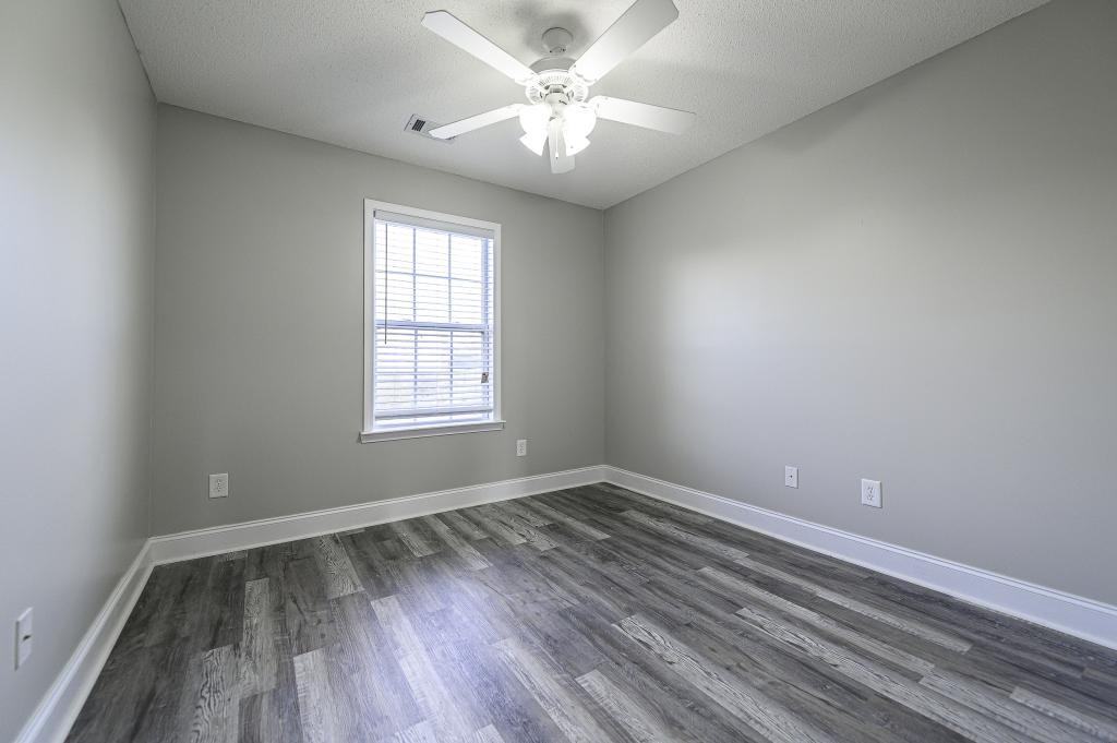 307 Nile Ln - Photo 6 of 39