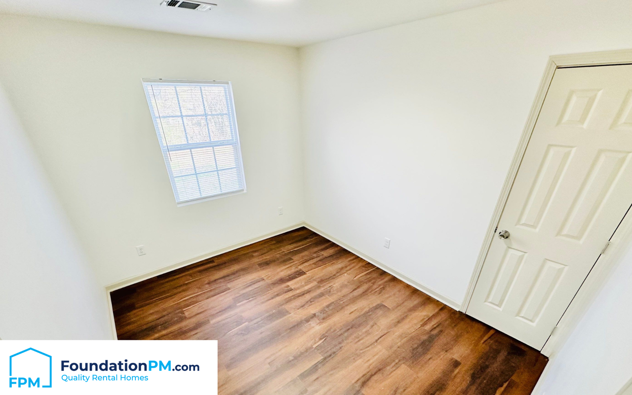 4450 Sunny View Dr - Photo 5 of 10