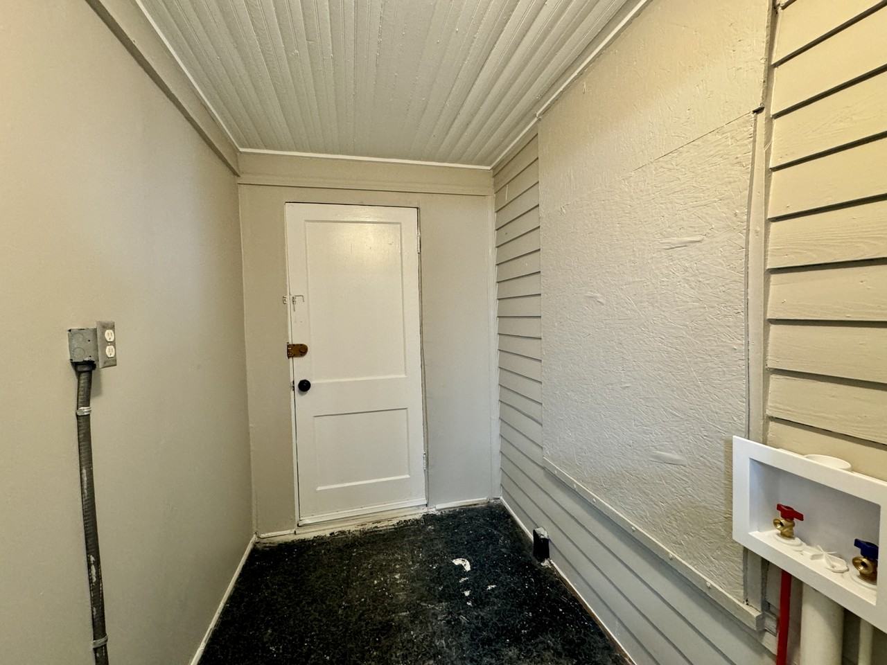 702 Silver Ave #A - Photo 7 of 8