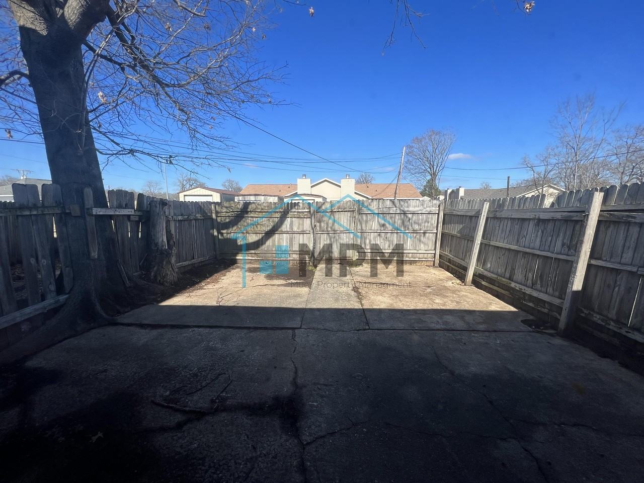 66 W Elmwood Dr #D - Photo 2 of 12