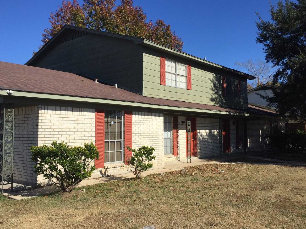 66 W Elmwood Dr #D - Photo 6 of 12