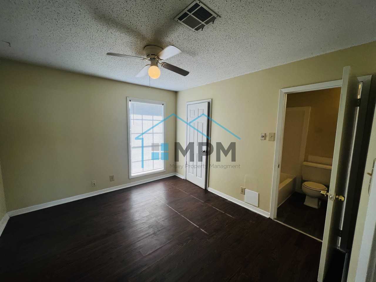 66 W Elmwood Dr #D - Photo 5 of 12