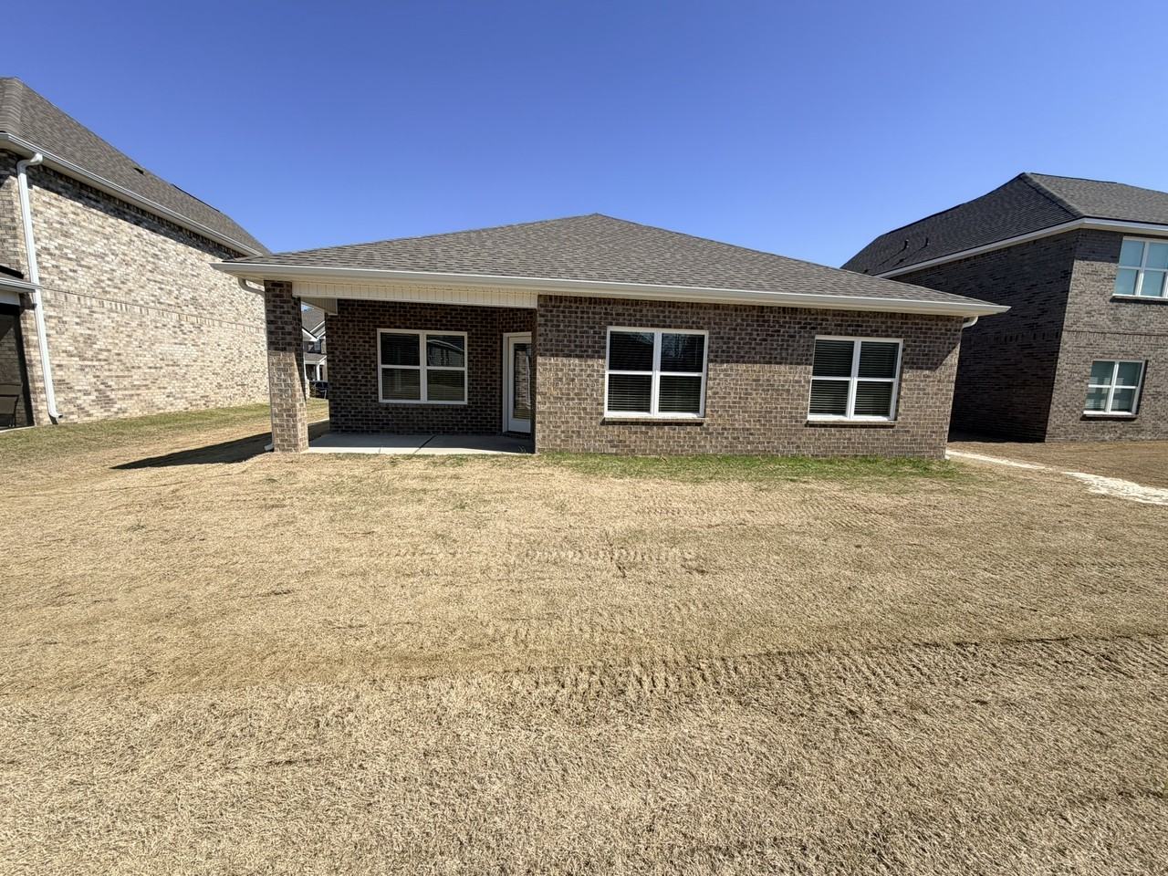 130 Holly Grove Ln - Photo 3 of 10