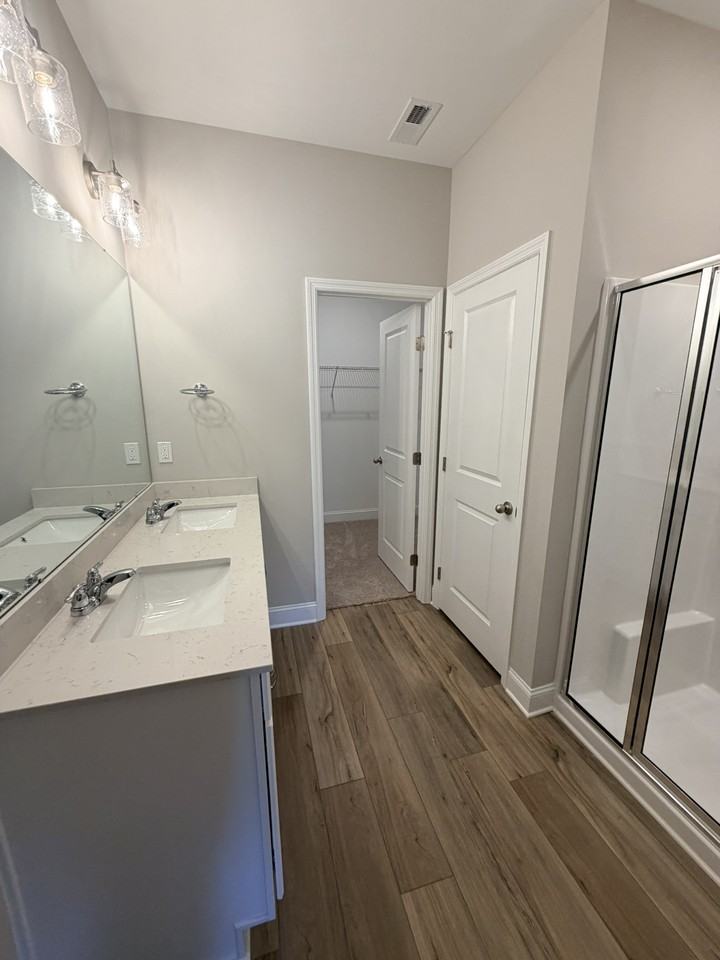 130 Holly Grove Ln - Photo 7 of 10